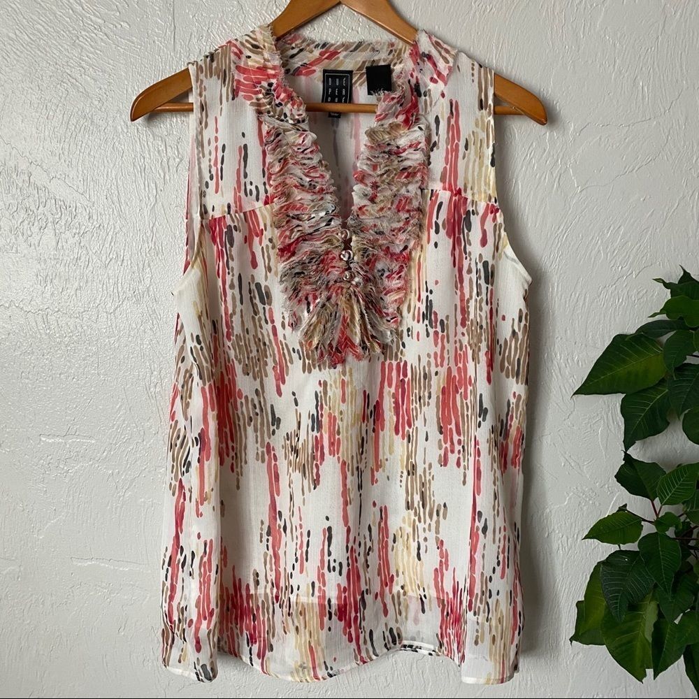 Due Per Due Ruffle Top